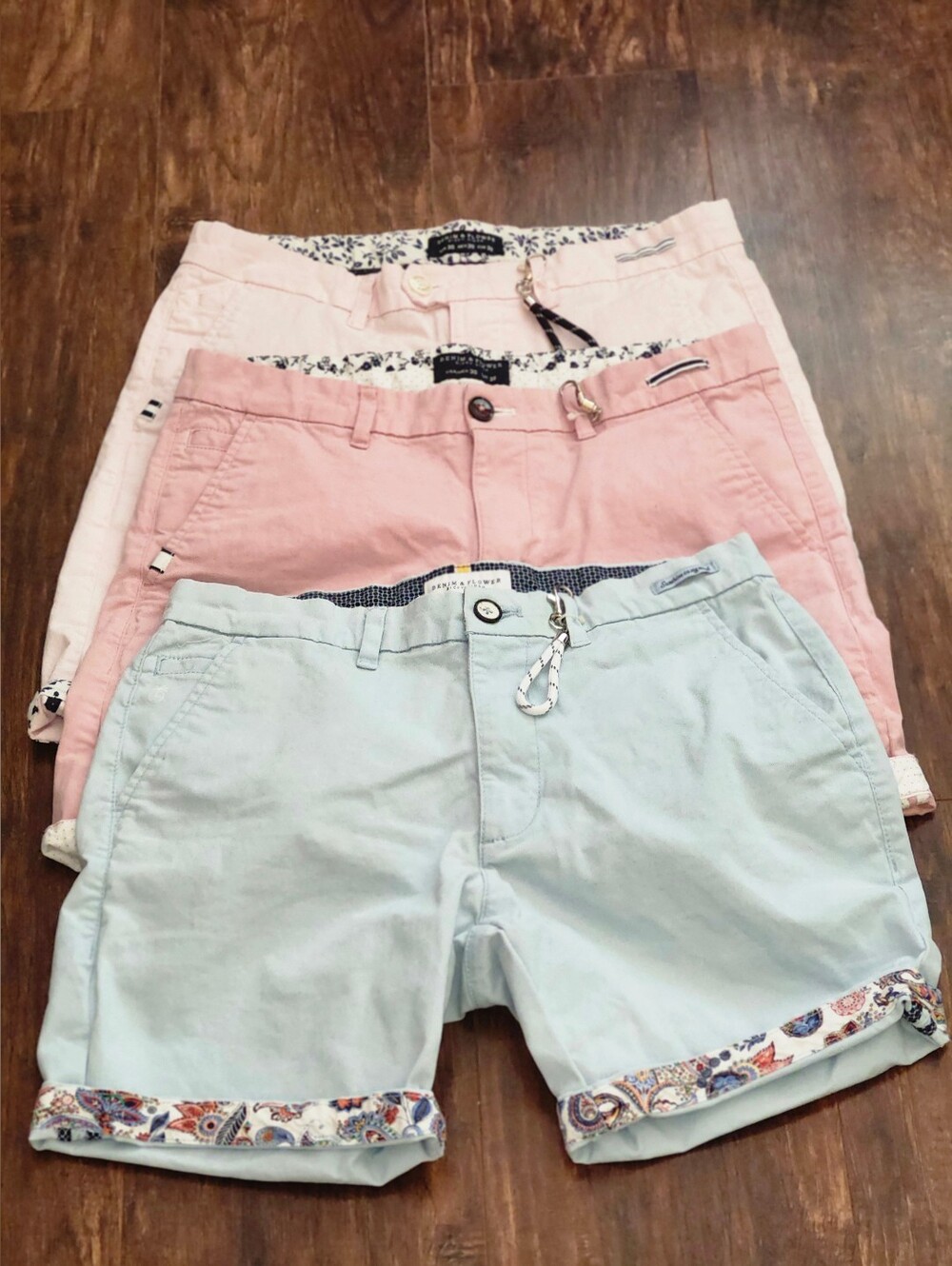 Denim & Flower Pastel Chino Bermuda Shorts Trio Light Blue, Light  Soft Pink